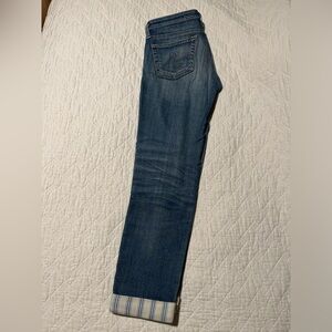 Size 28R AG Jeans